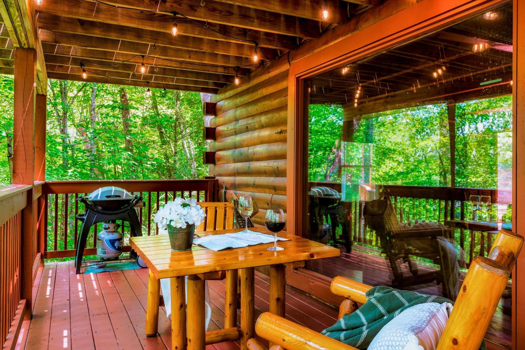 Cabin In A Gated Resort With Seasonal Resort Pool Pigeon Forge Exterior photo